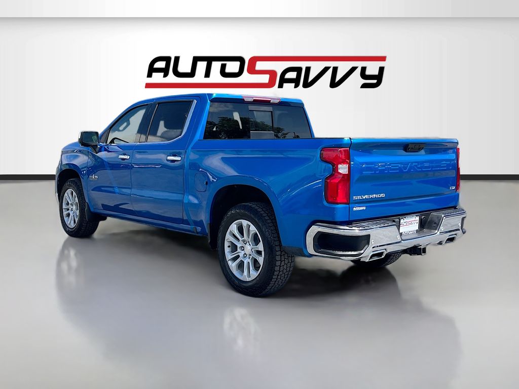 Used 2022 Blue Chevrolet LTZ image 5