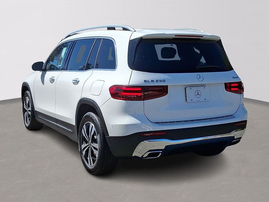 Thumbnail: 2025 Mercedes-Benz GLB - 4