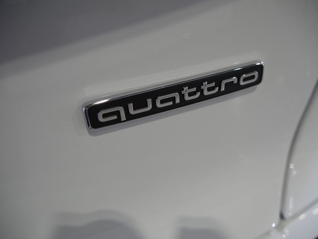 Thumbnail: 2026 Audi Q3 - 10