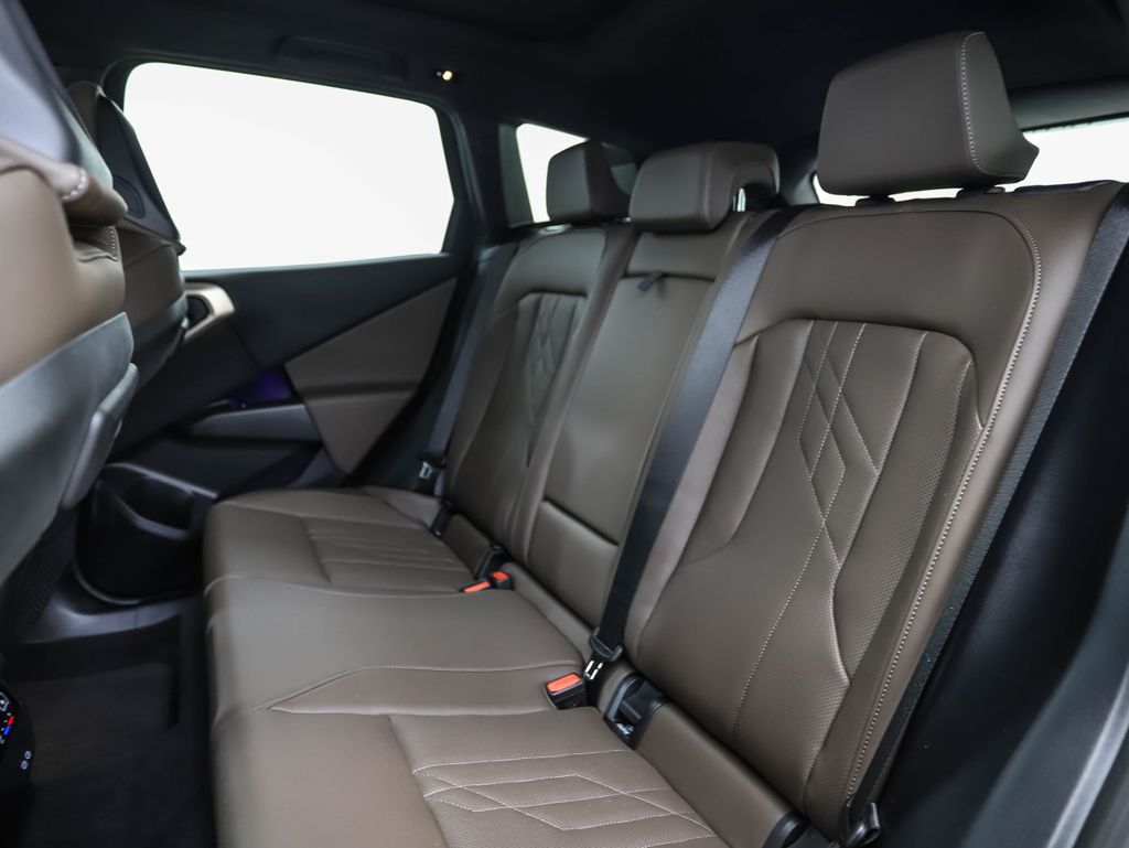 Thumbnail: 2025 BMW X3 - 23