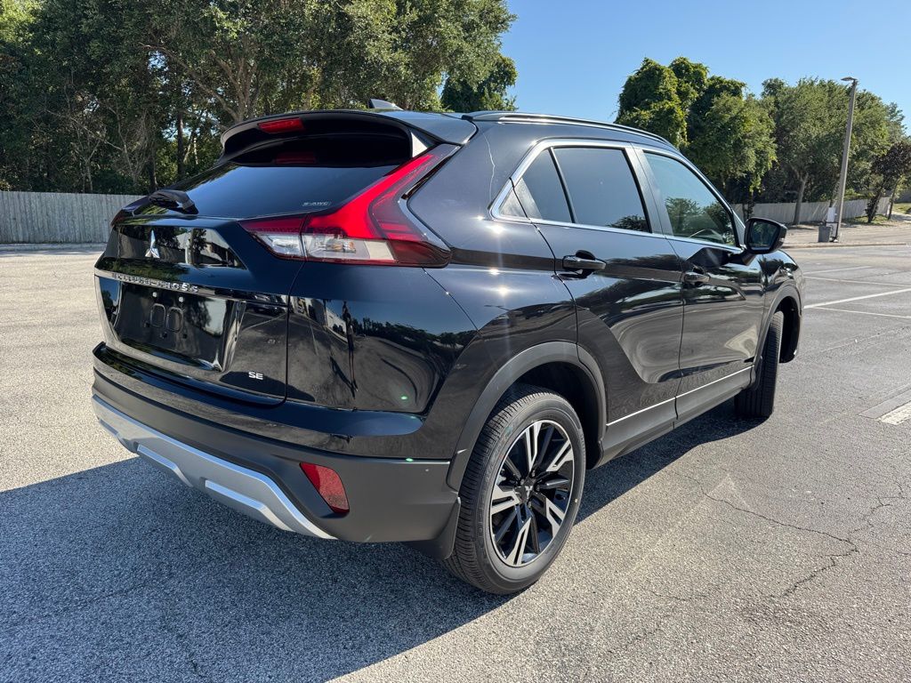 2025 Mitsubishi Eclipse Cross SE photo 6