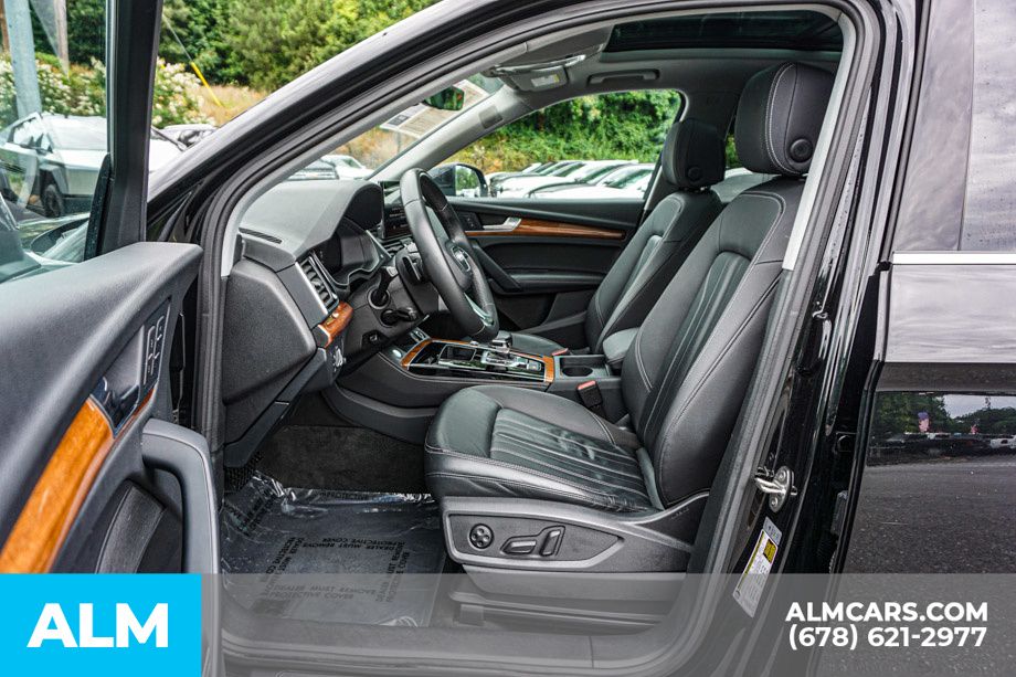 2023 Audi Q5 45 S line Premium photo 5