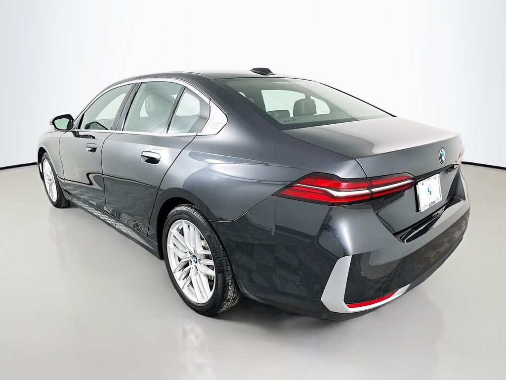 Thumbnail: 2025 BMW 5 Series - 7