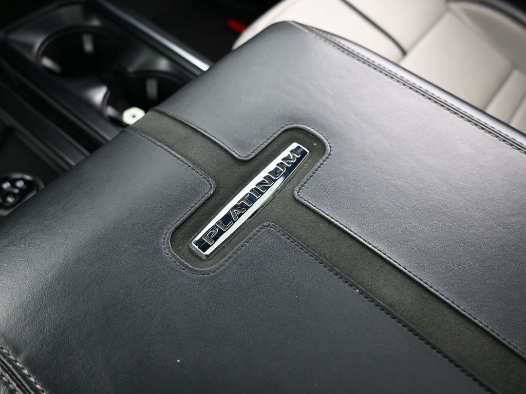 2023 Ford F-150 Lightning Platinum