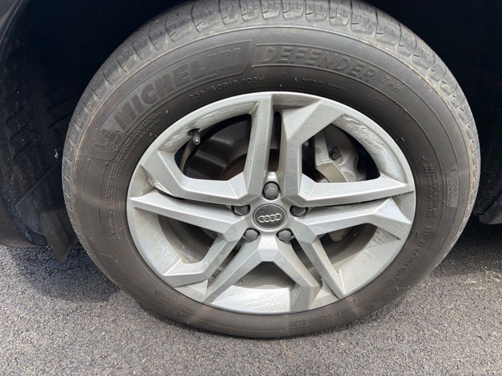 Used 2018 Gray Audi 2.0T image 10