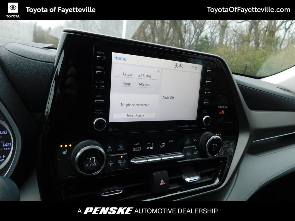 Thumbnail: 2022 Toyota Highlander - 8