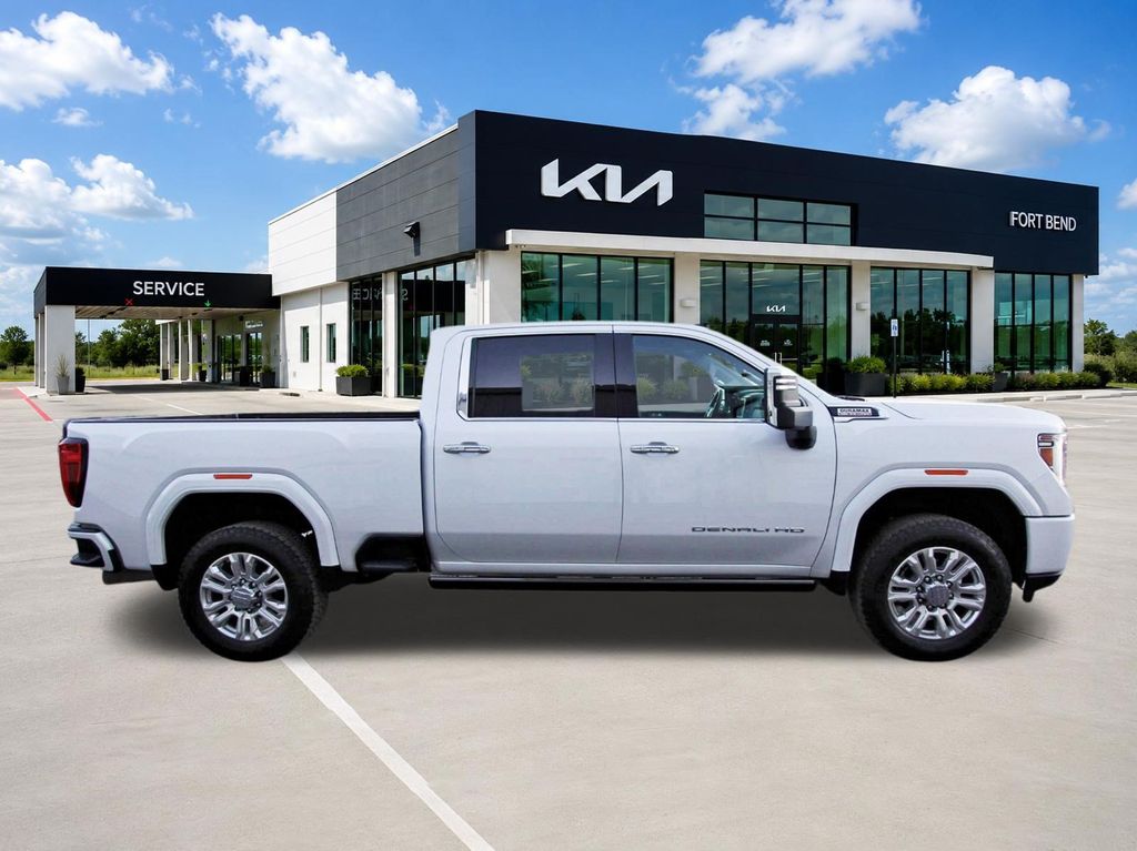 2022 GMC Sierra 2500HD Denali White at EAG Ford Navasota