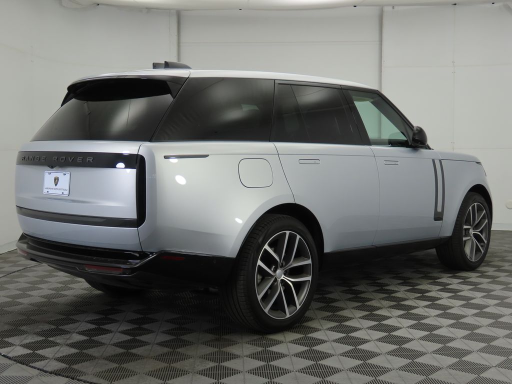 2024 Land Rover Range Rover SE 5