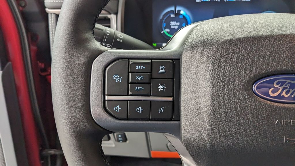 2025 Ford F-150 Lightning Flash - Photo 80
