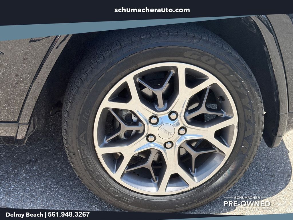 used 2020 Jeep Grand Cherokee car, priced at $27,198