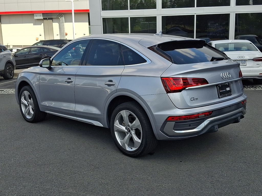 Thumbnail: 2023 Audi Q5 - 6