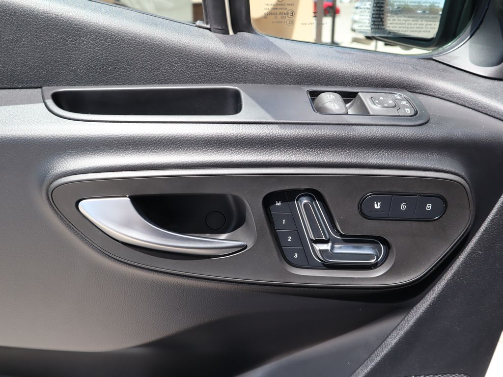 2025 Mercedes-Benz Sprinter 2500 23