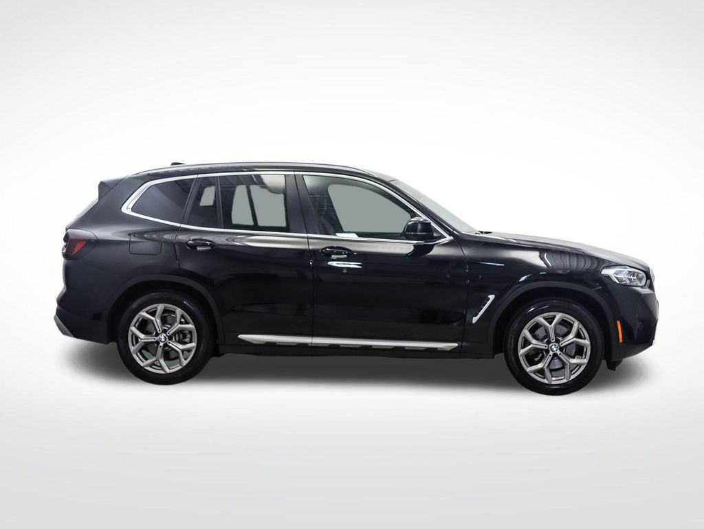 Thumbnail: 2023 BMW X3 - 6