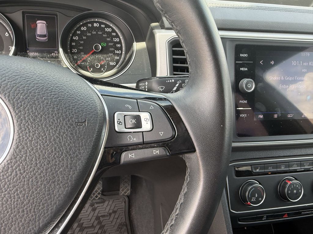 2018 Volkswagen Atlas 3.6L V6 SE Silver at Durrett Motor Company