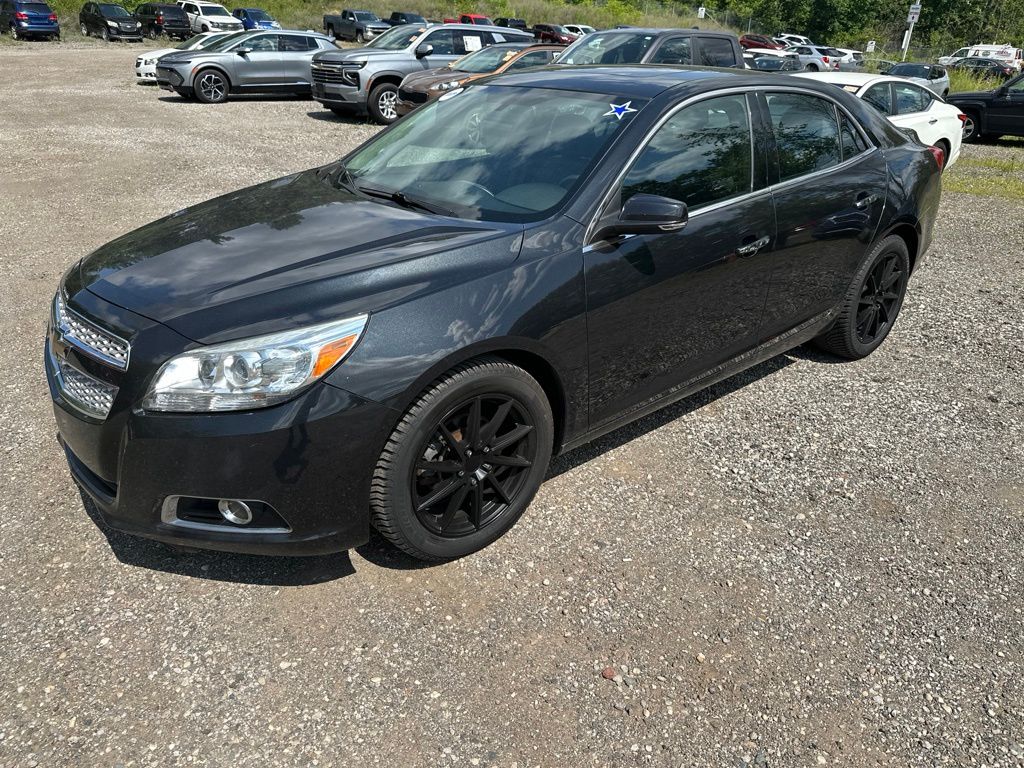 Black Granite Metallic 2013 Chevrolet Malibu Sedan Front-Wheel Drive 6-Speed Automatic Overdrive