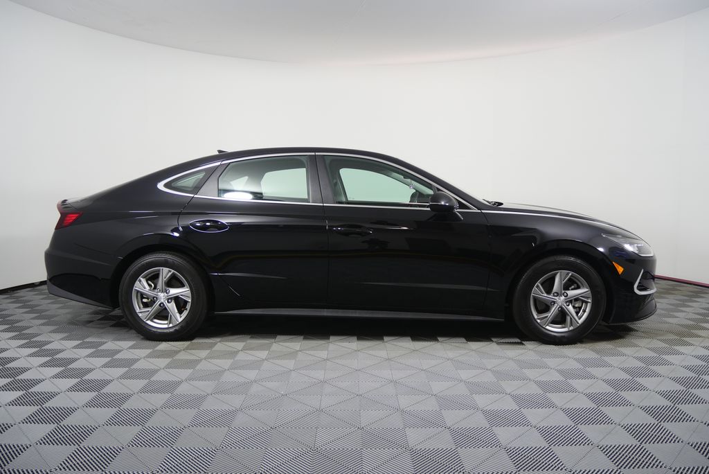 Thumbnail: 2023 Hyundai Sonata - 2
