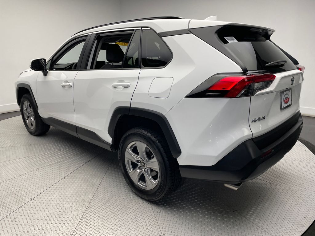 2023 Toyota RAV4 XLE 7