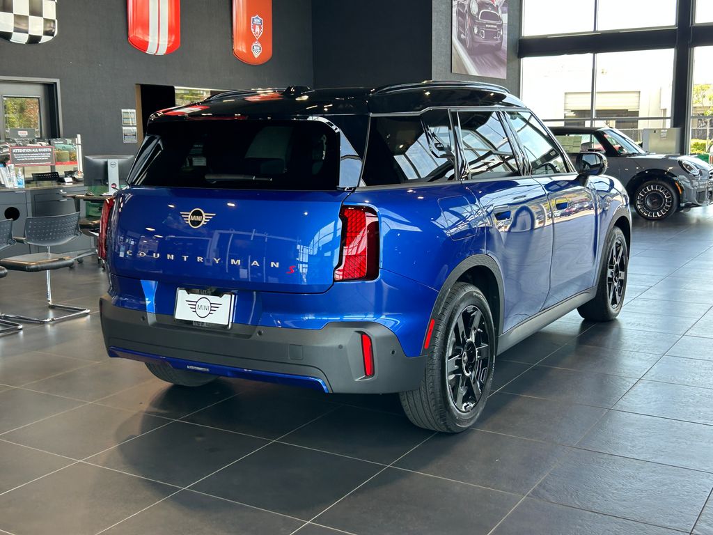 Thumbnail: 2027 MINI Cooper Countryman - 6