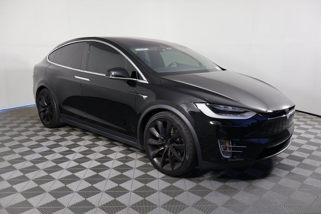 Thumbnail: 2021 Tesla Model X - 3