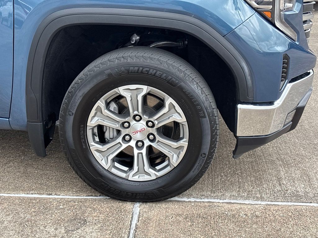 2024 GMC Sierra 1500 SLT - 7