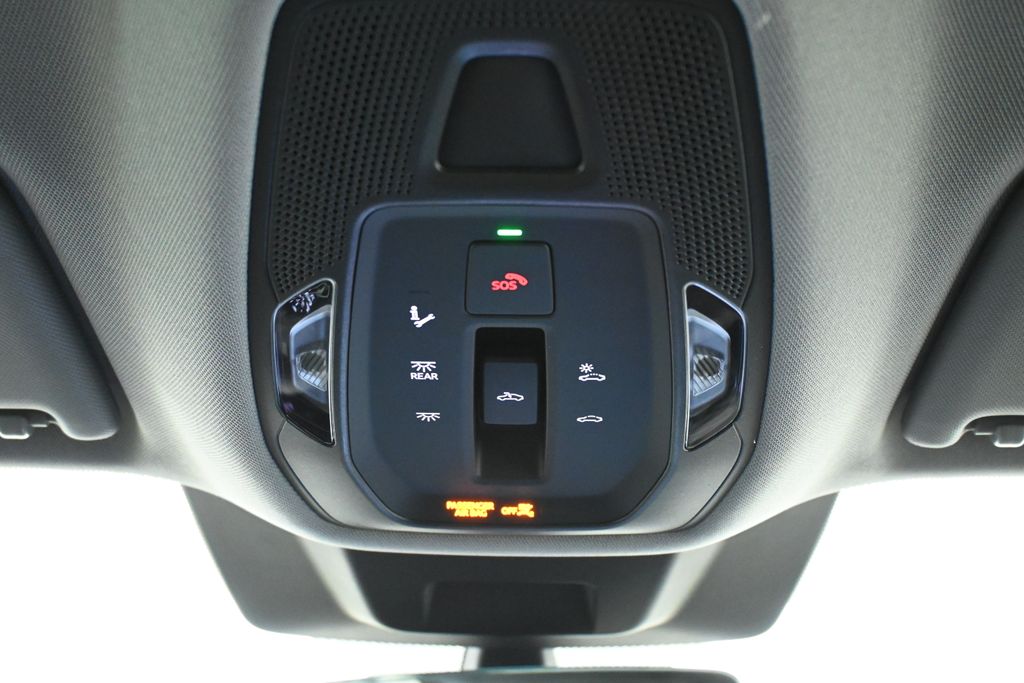 Thumbnail: 2025 Audi Q5 - 16