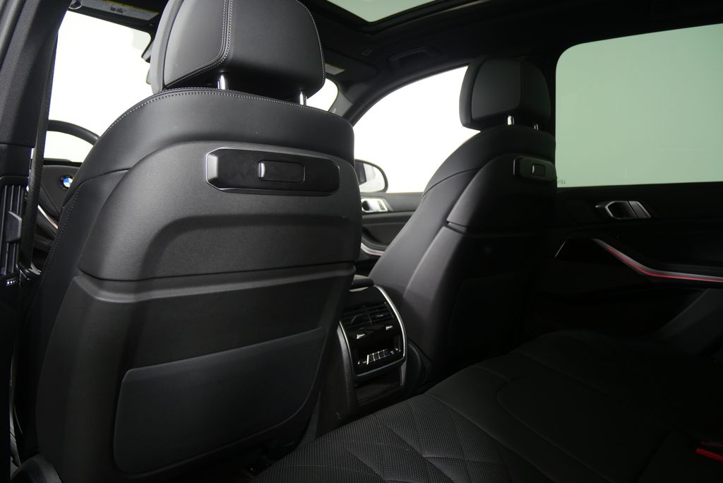 Thumbnail: 2025 BMW X5 - 17