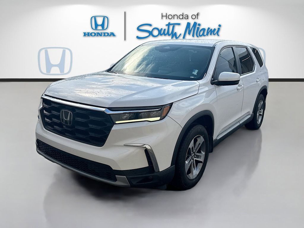 Platinum White Pearl 2023 Honda Pilot SUV / Crossover Front-Wheel Drive Automatic