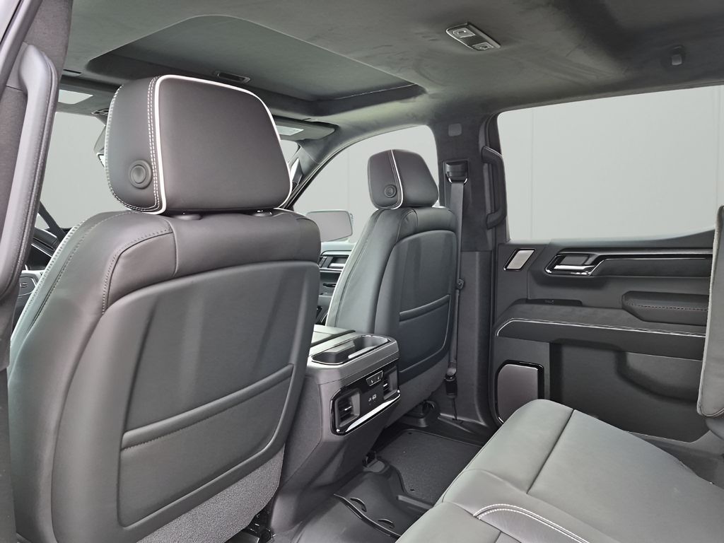 New 2026 White GMC AT4X image 18