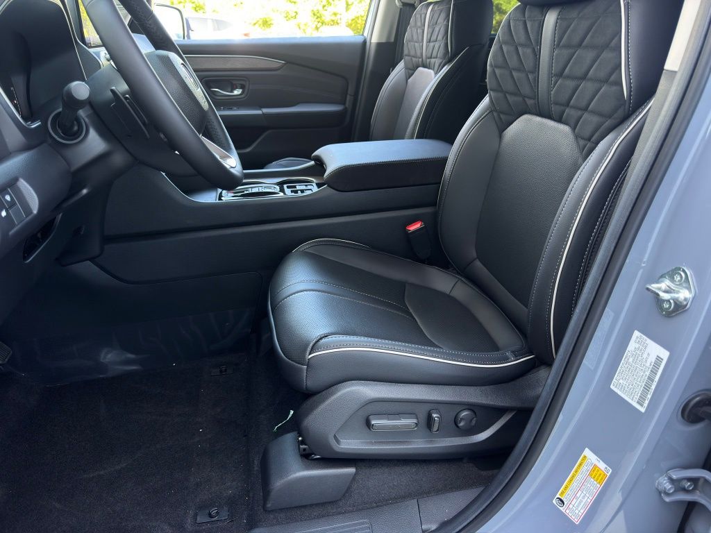 2026 Honda Pilot Elite Gray at Classic Honda Galveston
