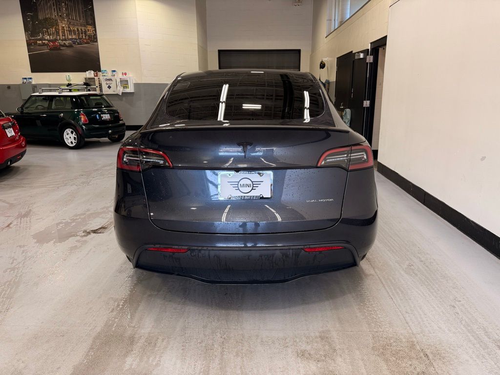 2024 Tesla Model Y Long Range 4