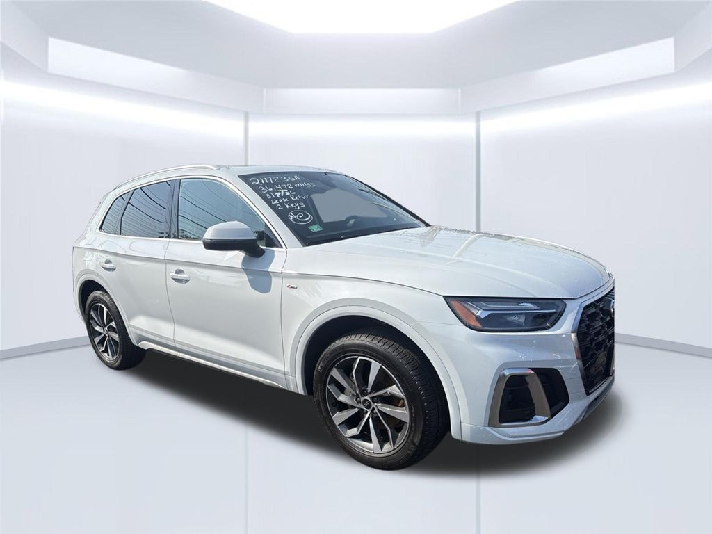 Thumbnail: 2023 Audi Q5 - 6
