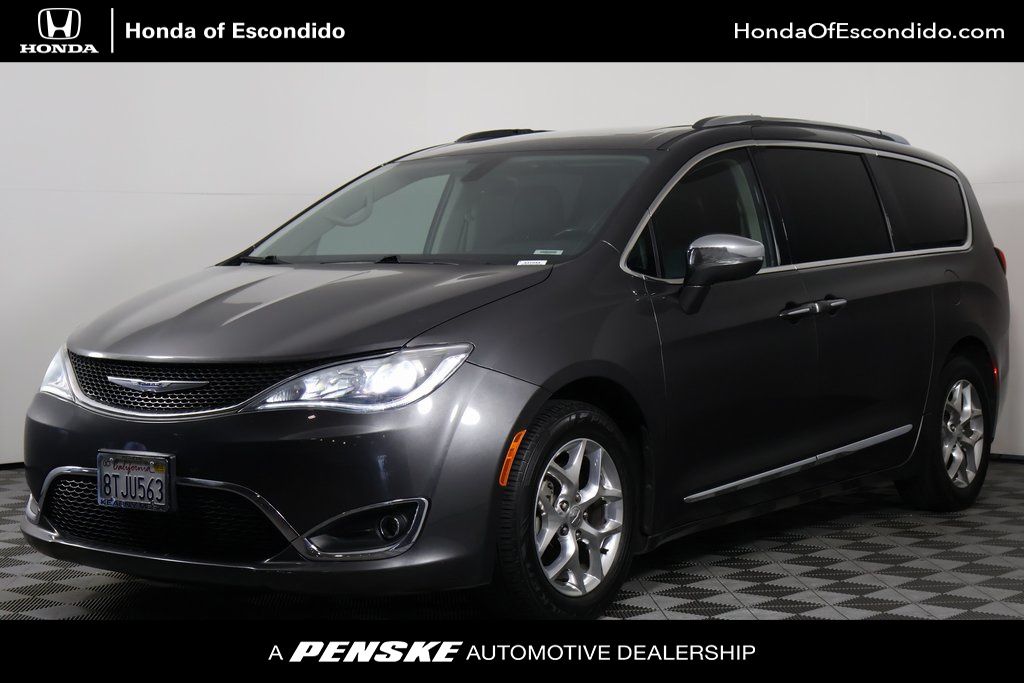 2019 Chrysler Pacifica Limited -
                  Escondido, CA