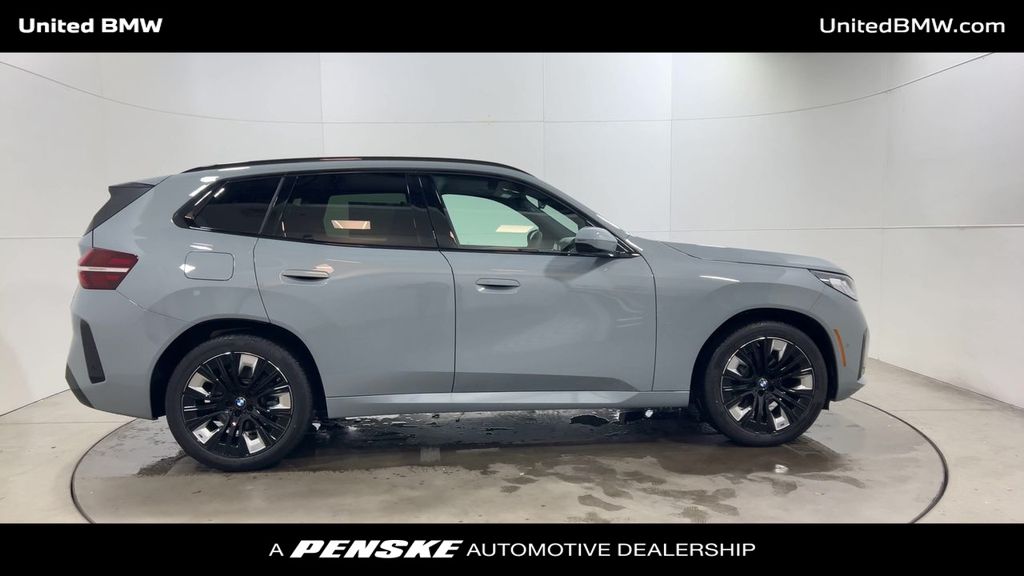 Thumbnail: 2026 BMW X3 - 9