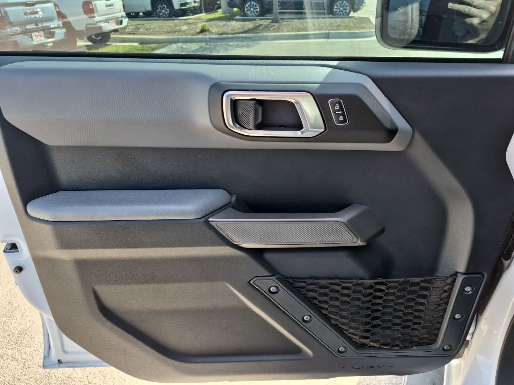 Used Car 2022 Ford Bronco  Black Diamond For Sale Under $35,000 In Austin, Texas