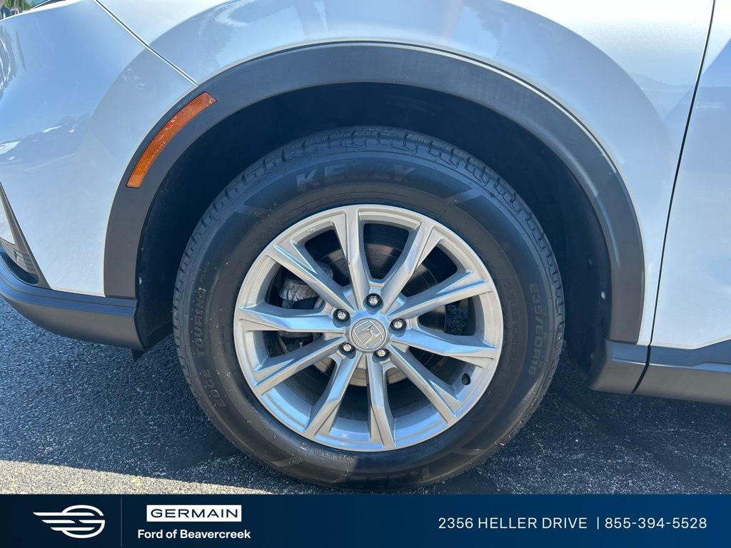 Used 2023 White Honda EX-L image 12