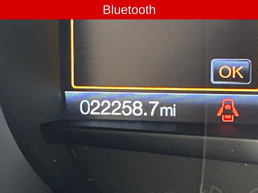 Used 2024 Gray Ford SEL image 7