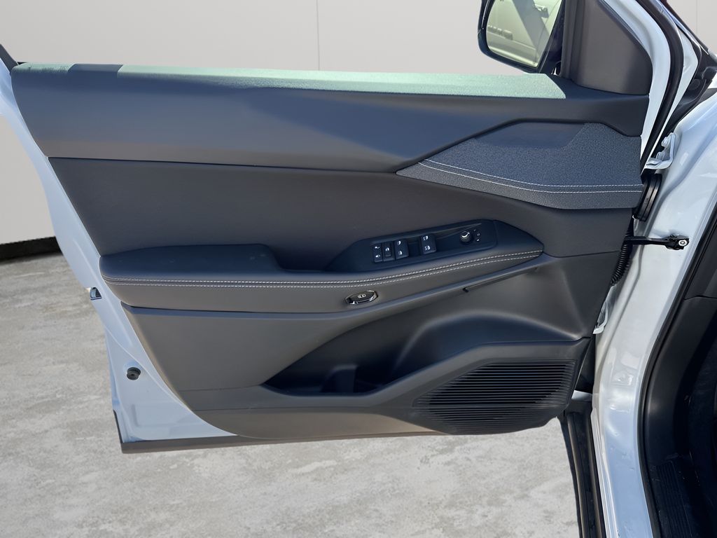 New 2026 White/off-white Jeep Laredo image 25