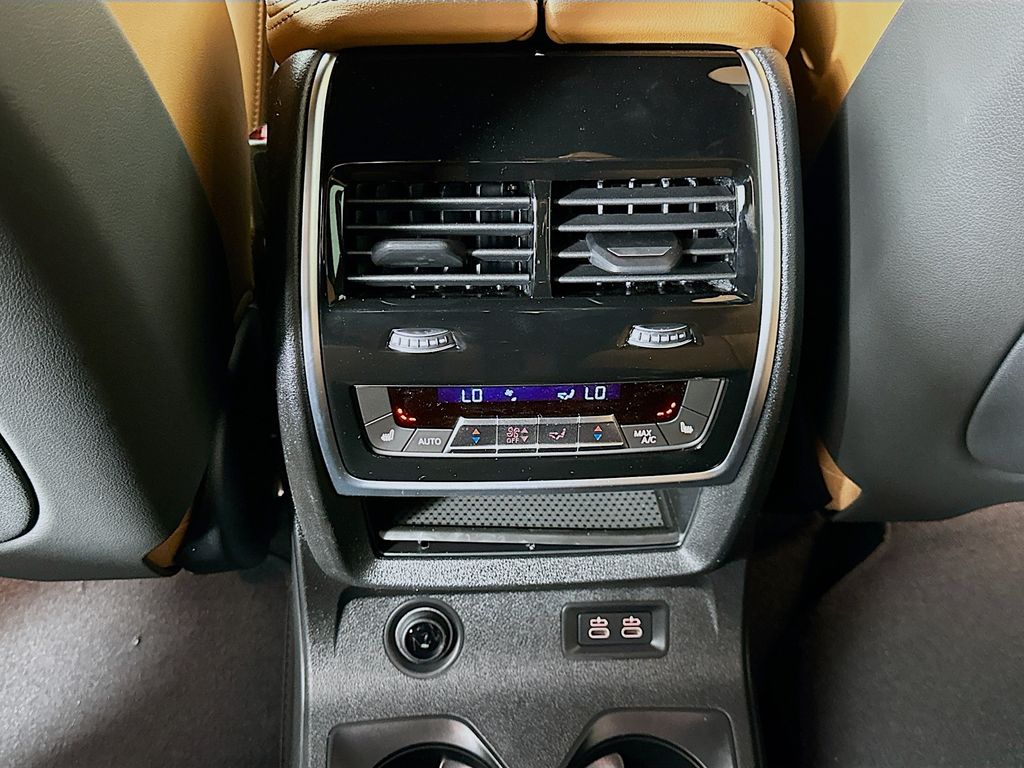 Thumbnail: 2026 BMW X7 - 18