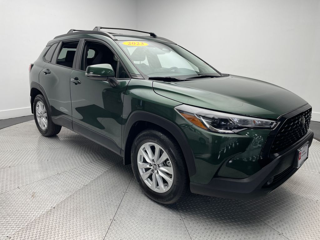 Thumbnail: 2023 Toyota Corolla Cross - 3