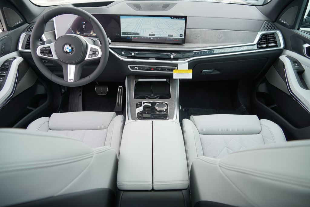 Thumbnail: 2026 BMW X5 - 12