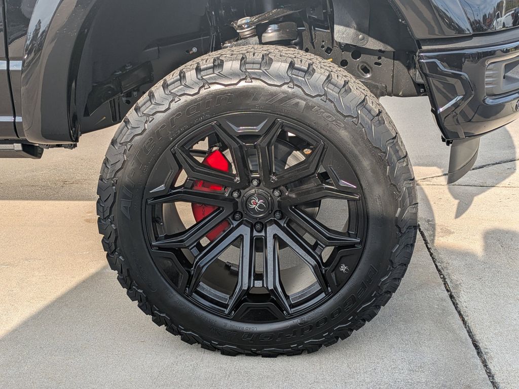 2025 Ford F-150 Black Widow