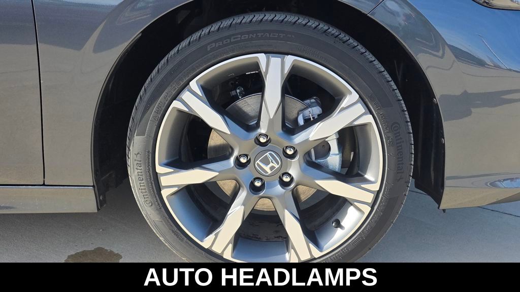 2026 Honda Civic Sport Touring - Photo 13