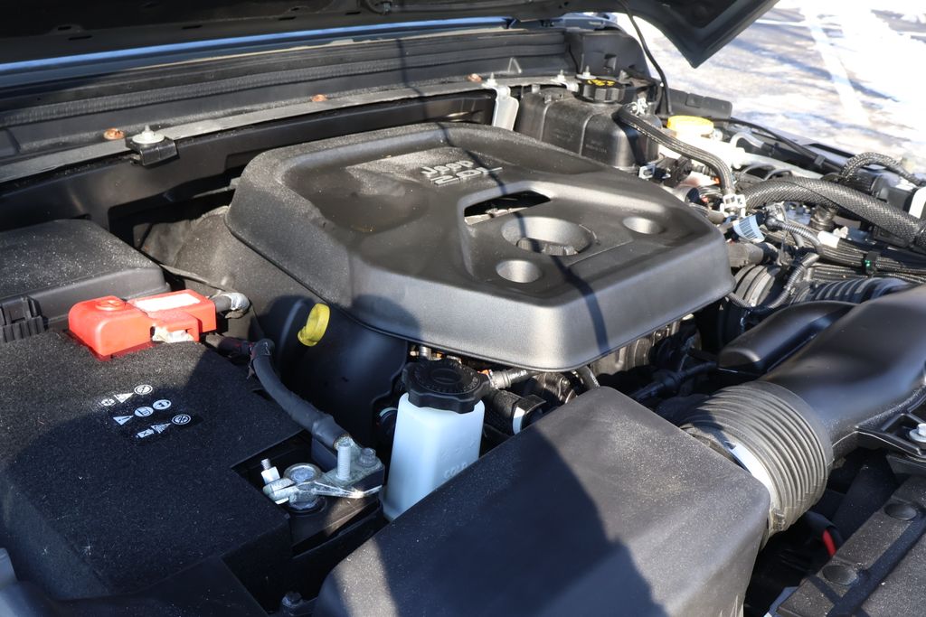 Thumbnail: 2019 Jeep Wrangler - 13