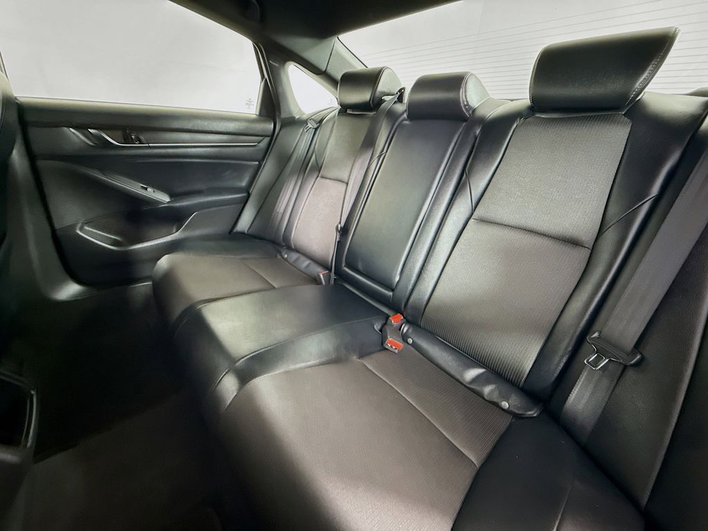 Thumbnail: 2018 Honda Accord - 22