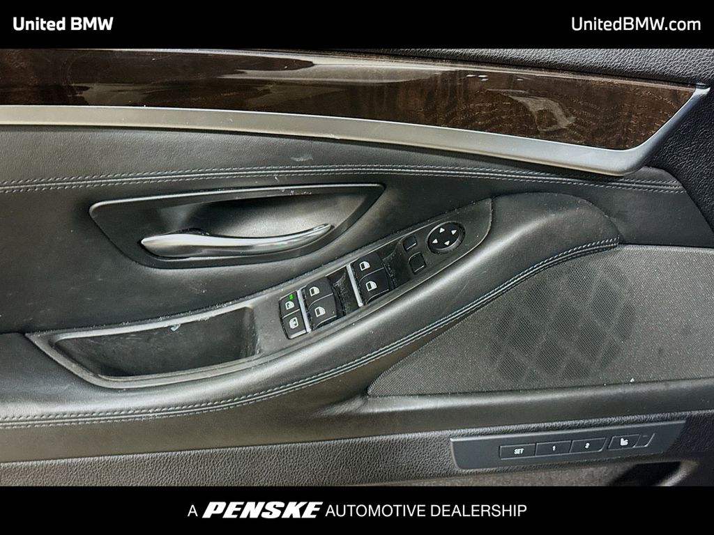 Thumbnail: 2016 BMW 5 Series - 3