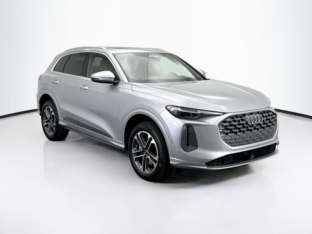 Thumbnail: 2025 Audi Q5 - 4