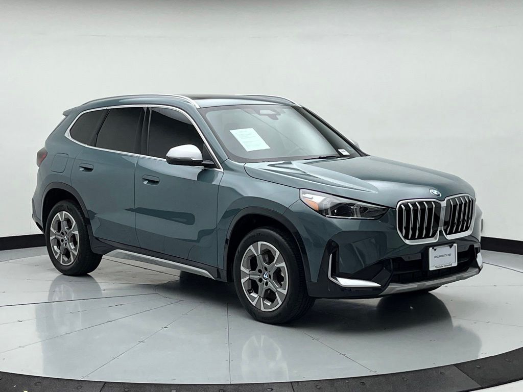 Thumbnail: 2023 BMW X1 - 3