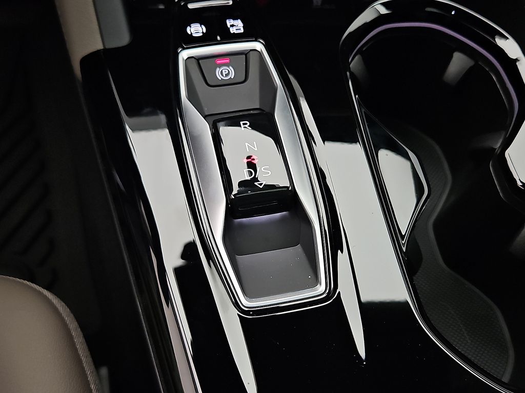 Thumbnail: 2026 Audi Q5 - 11