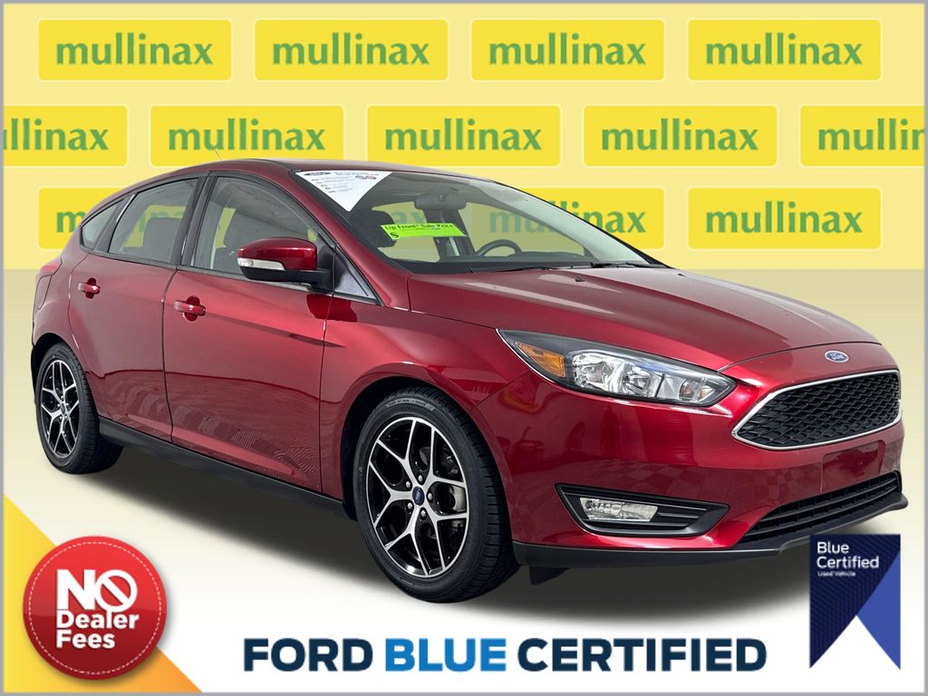 Ruby Red Metallic Tinted Clearcoat 2017 Ford Focus Hatchback Front-Wheel Drive 6-Speed Automatic