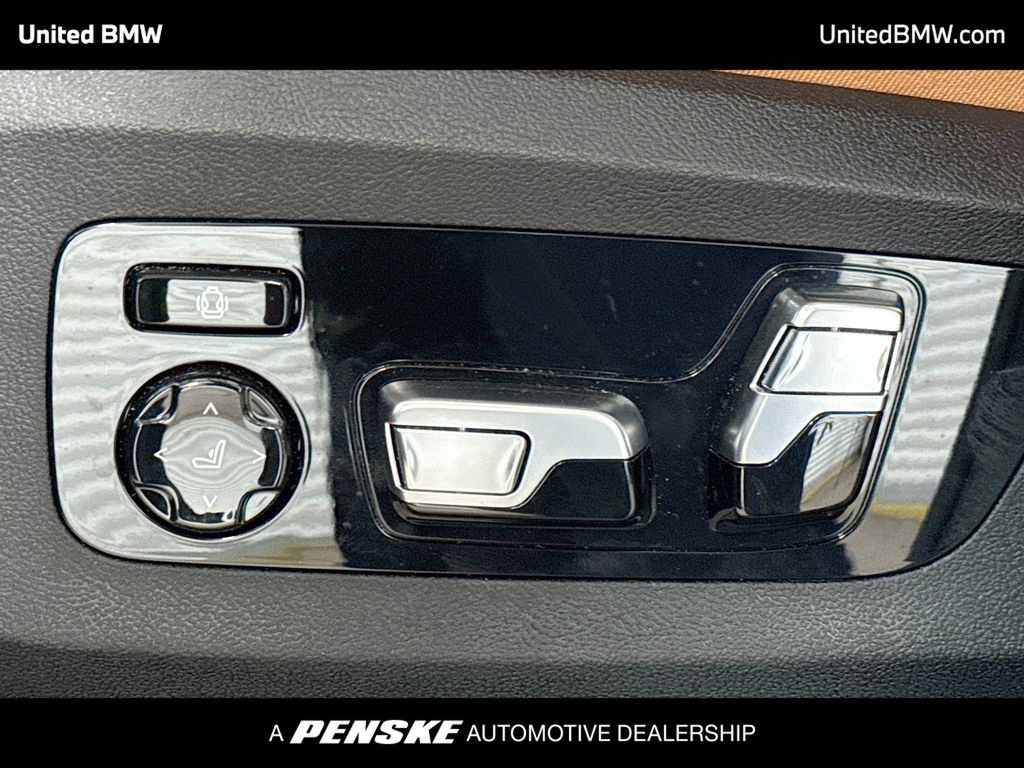 Thumbnail: 2025 BMW X7 - 4